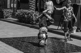 mk体育平台登录入口-“2025世界运动会：运动舞蹈，舞者用节奏打破极限，激烈角逐精彩不停”